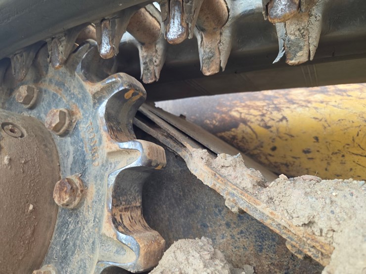 deere-333g-image-52