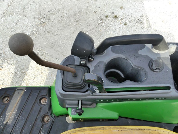 john-deere-1025r-image-15