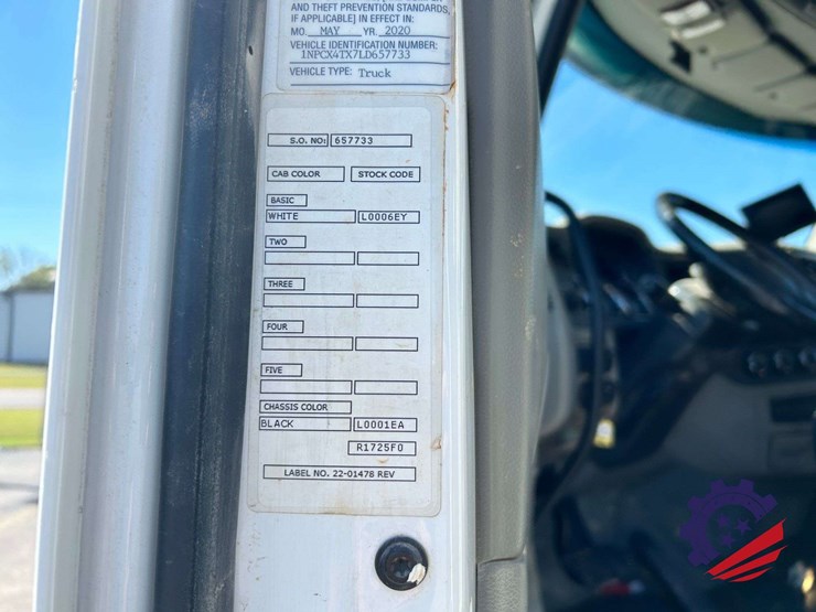 2020-peterbilt-567-image-104