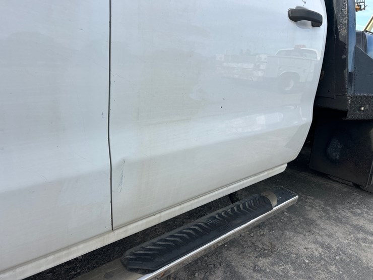 2018-gmc-3500-image-9