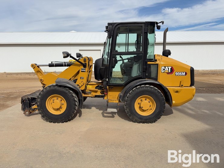 2017-caterpillar-906m-image-8