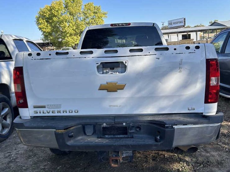 2012-chevrolet-silverado-2500-image-5
