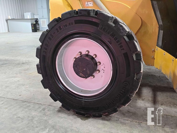 2018-caterpillar-tl1255d-image-24