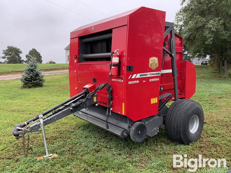 2017-massey-ferguson-2956a-image-1