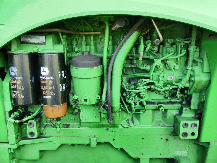 john-deere-8245r-image-10
