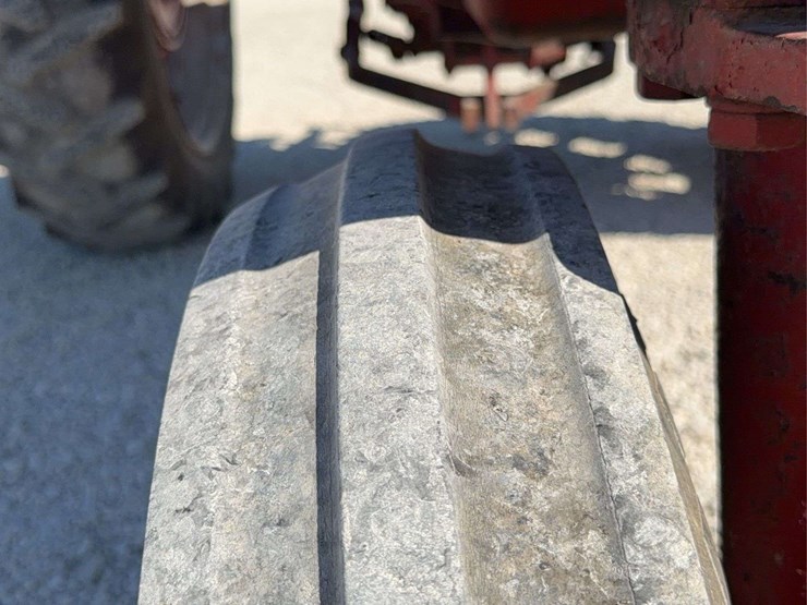 farmall-560-image-14