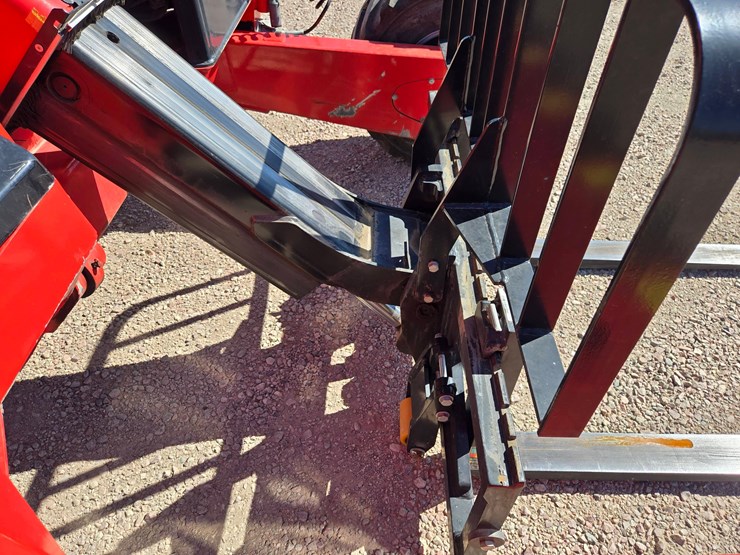 2024-manitou-tmt55ht-image-14