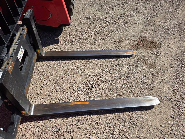 2024-manitou-tmt55ht-image-15
