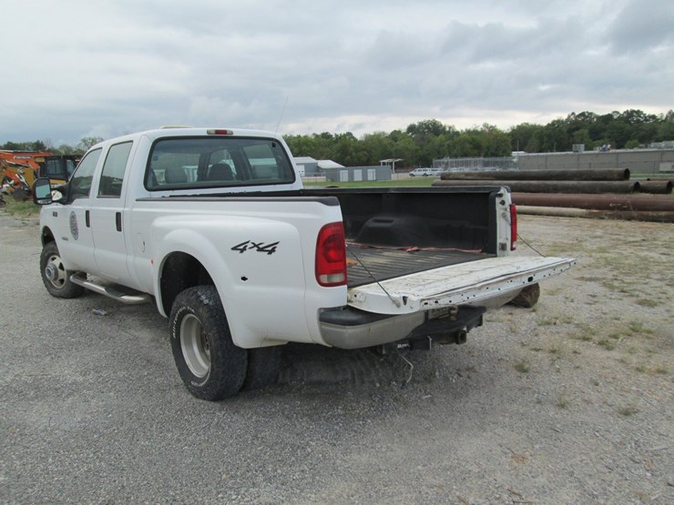 2004-ford-f350-image-4