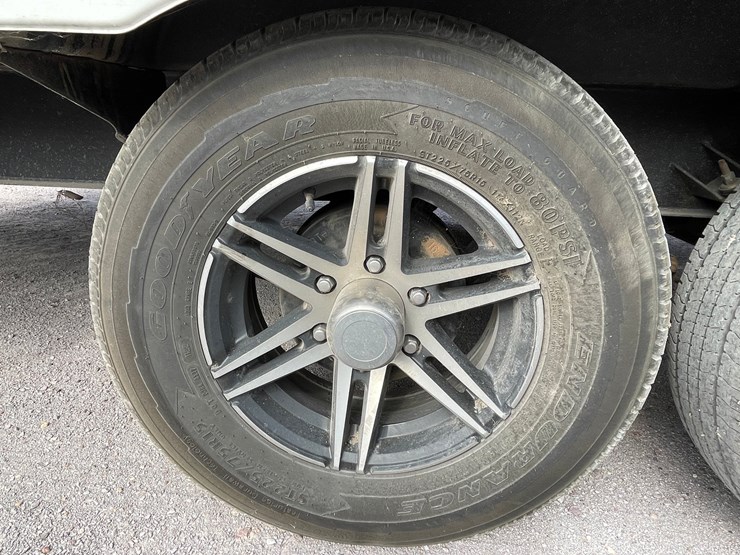 #2824-•-2022-lance-travel-trailer,-(has-new-mexico-title)-image-93