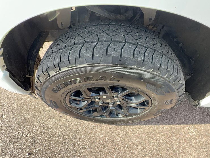 2024-ford-f150-xlt-image-9