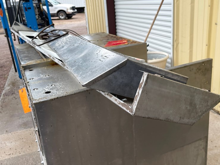 #4677-•-commercial-heated-holding-cabinet-image-17
