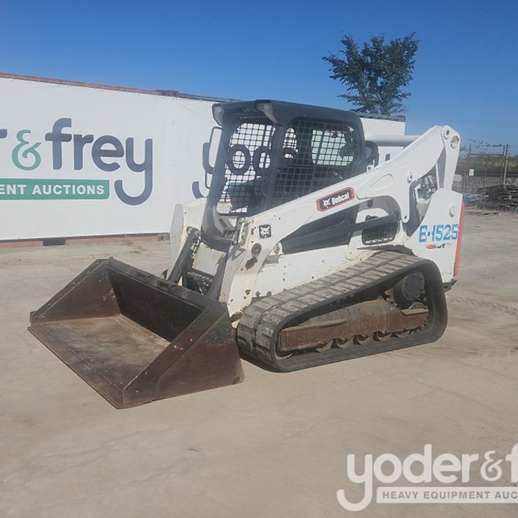 2016 BOBCAT T740