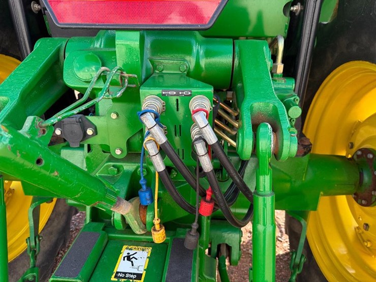 john-deere-6403-image-36