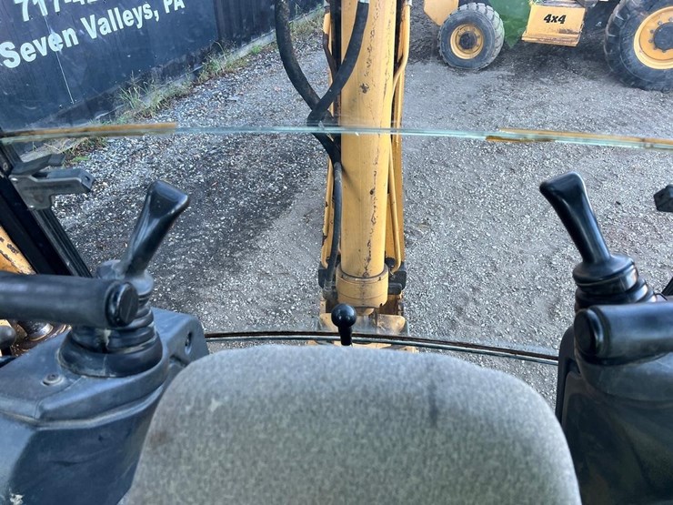 2006-deere-310sg-image-32
