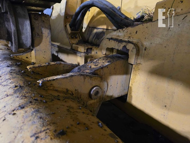 2021-caterpillar-d4-lgp-image-28
