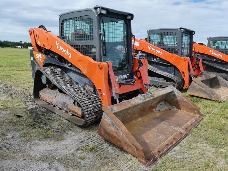 2022-kubota-svl97-2-image-1