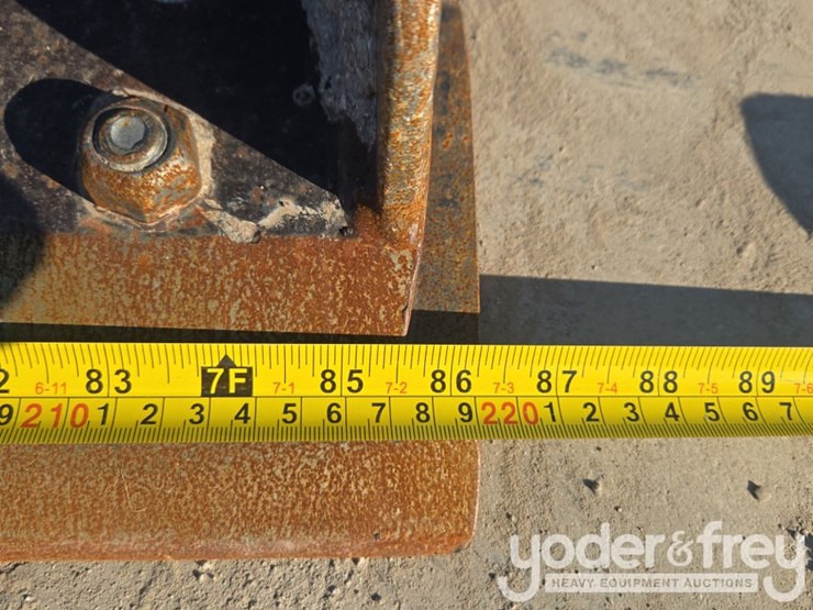 2018-caterpillar-226d-image-15