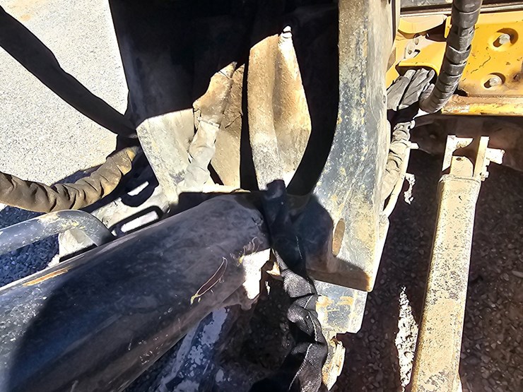 deere-60g-image-77