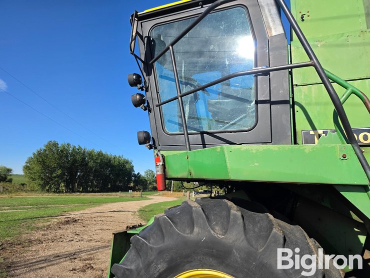 1983-john-deere-6620-image-13