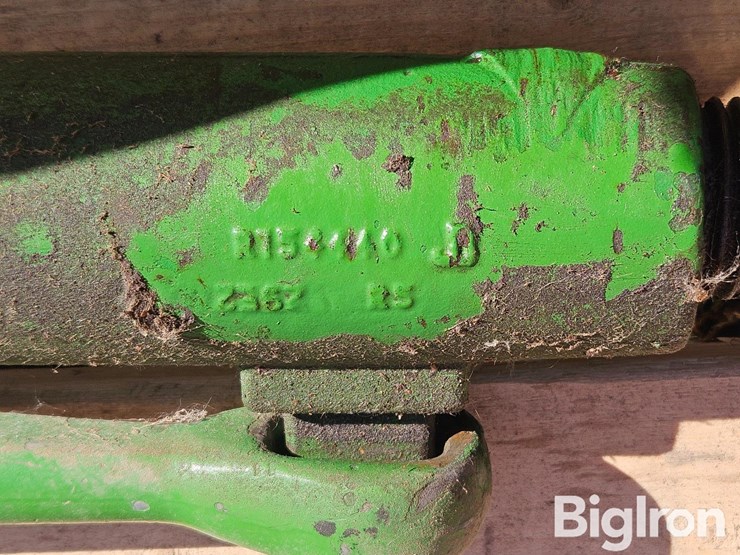 john-deere-8320-image-8