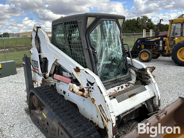 2012-bobcat-t190-image-18