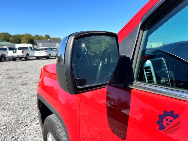 2014-gmc-sierra-z71-slt-pickup-truck-image-21