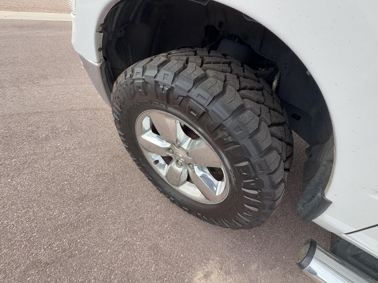 2014-dodge-1500-image-12