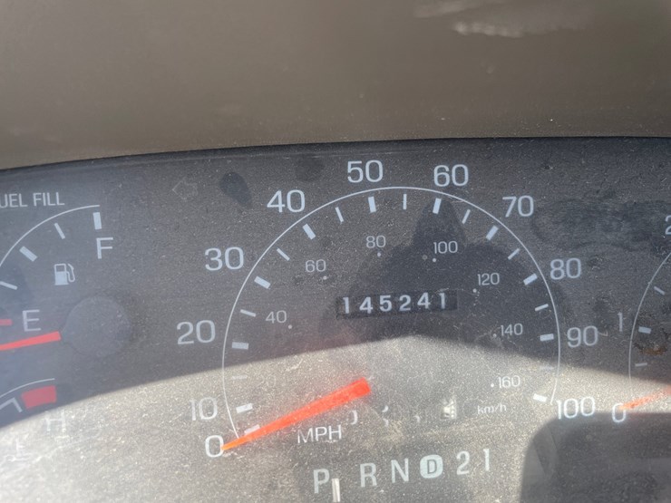 2001-ford-f250-image-31