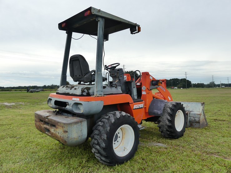 kubota-r520s-image-3