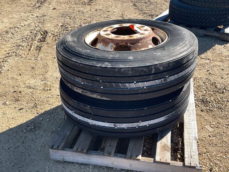 #3022-•-(2)-295/75r22.5-semi-steer-tires-and-rims-image-2