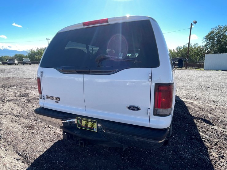 2003-ford-excursion-image-87