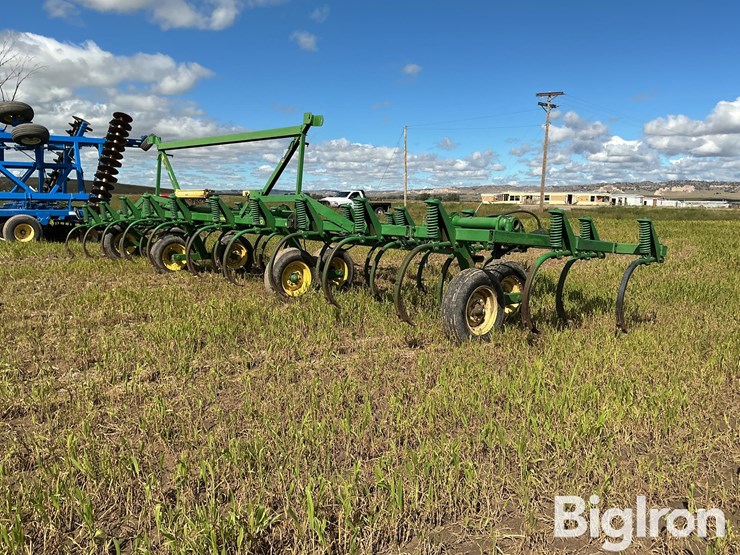 john-deere-1610-image-5
