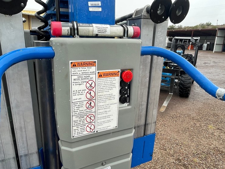 #4647-•-upright-25'-personnel-lift-image-14