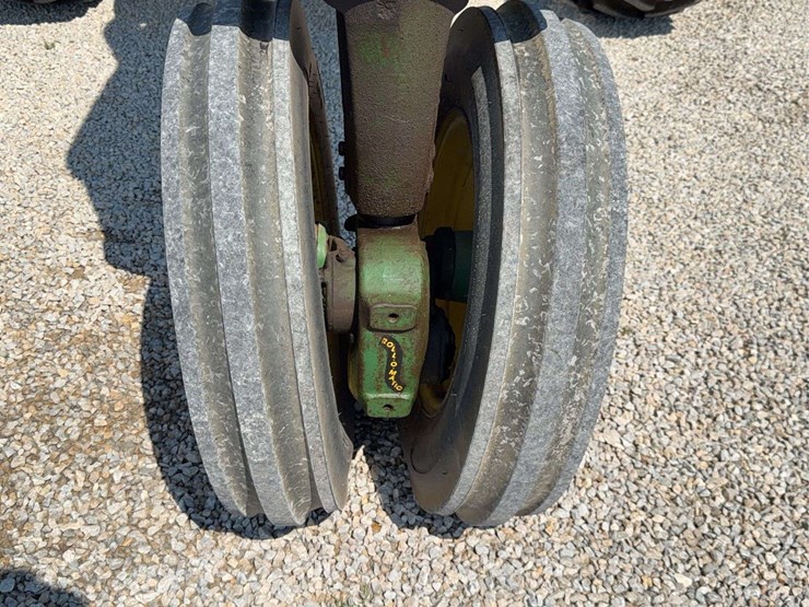 john-deere-730-image-14