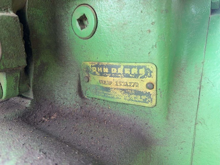 john-deere-3020-image-57