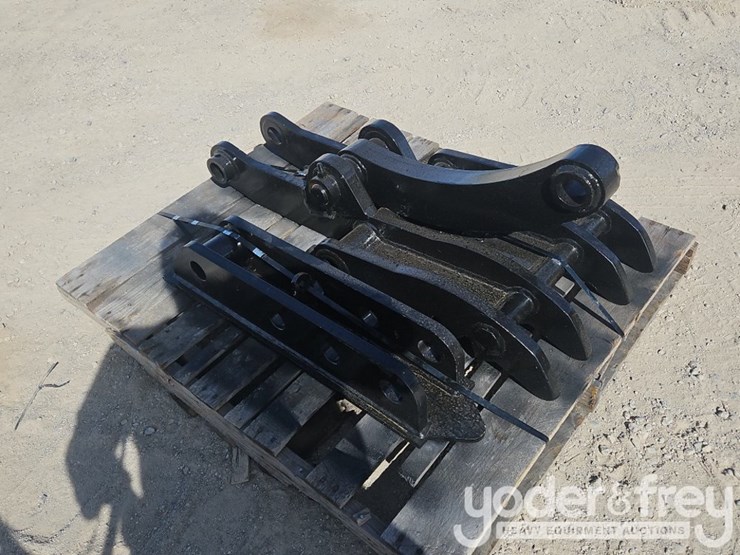 deere-135g-image-4