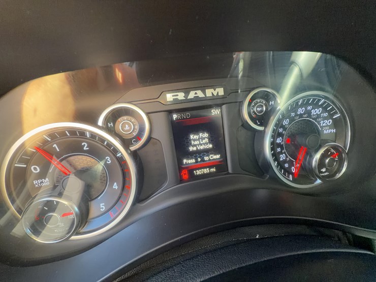 2019-dodge-2500-image-23