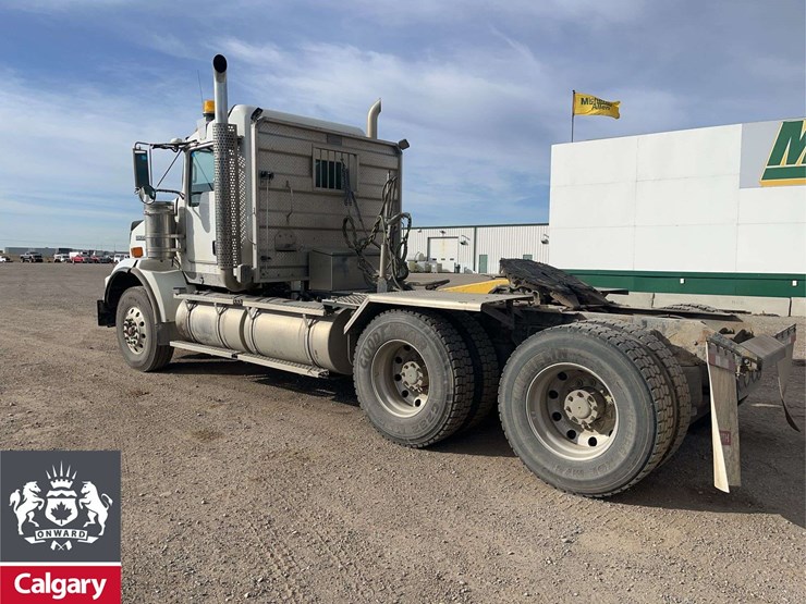 2014-kenworth-t800-image-3