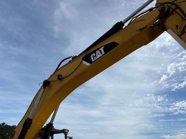 2008-caterpillar-330-image-22