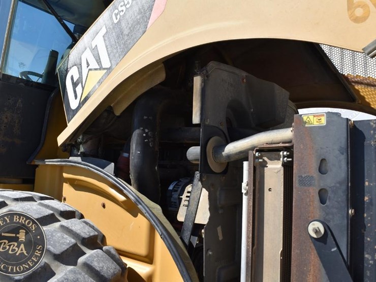 2009-caterpillar-cs56-image-41