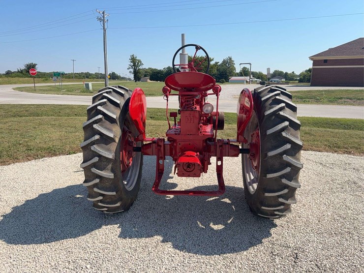 farmall-350-image-4