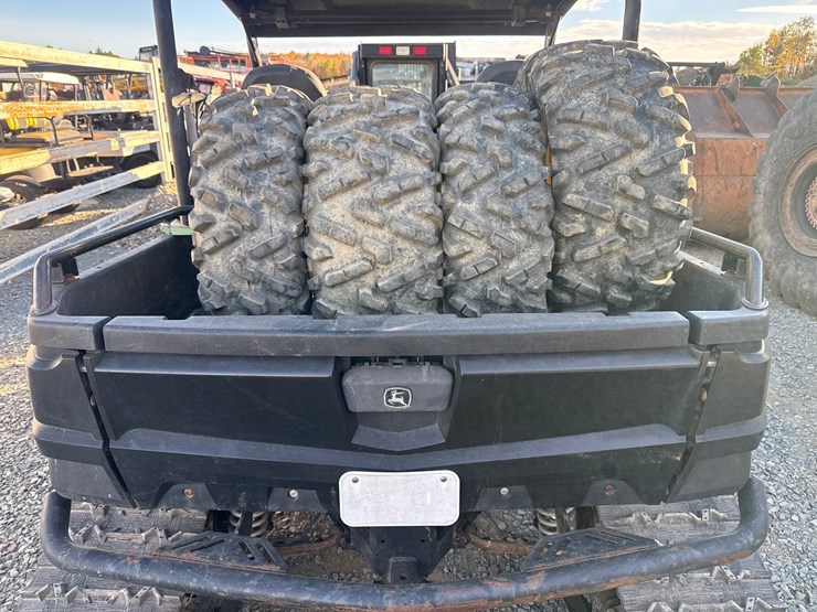2012-deere-tires-image-18