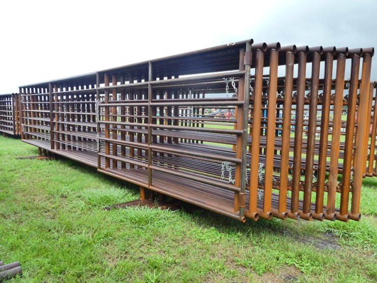 (10)-24'-free-standing-panels-image-1