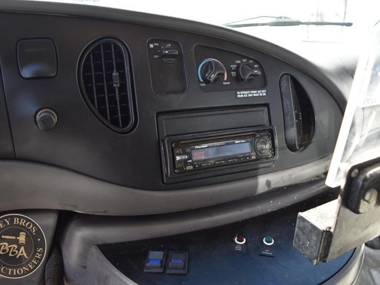 1997-ford-e-super-duty-image-24