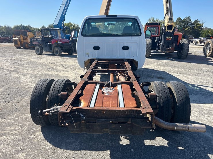 2006-ford-f550-image-3