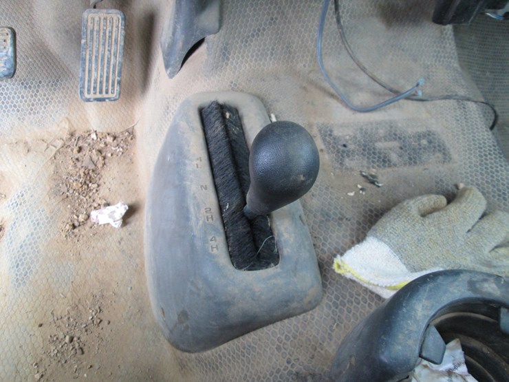 2005-gmc-2500hd-image-30