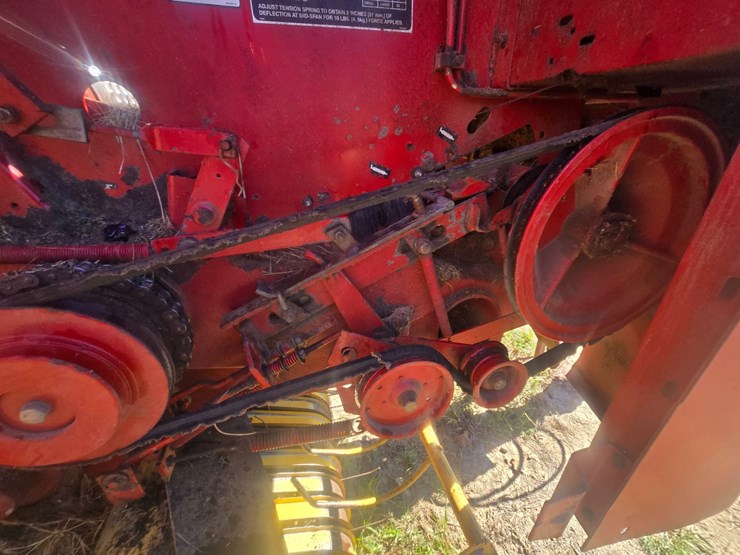 2001-new-holland-648-image-24