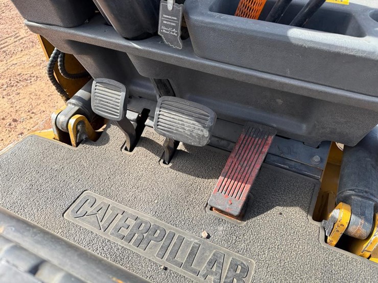 caterpillar-gc25-image-28