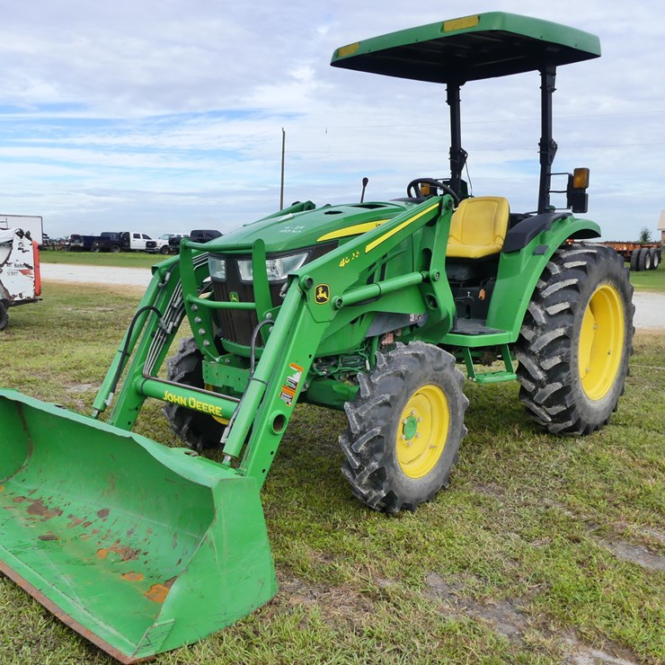 JOHN DEERE 4066M